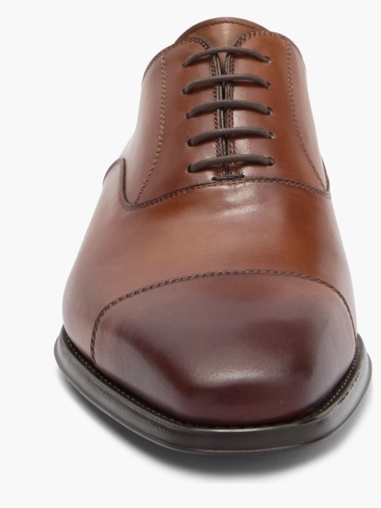 Magnanni Leather Oxford men 
$399 new 
Color: tabacco - Picture 2 of 16